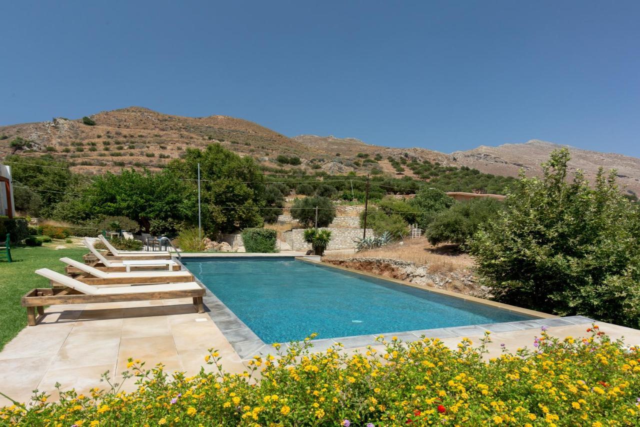 Agarathos Traditional Rooms - Pool - Kaliviani -On The Road To Balos Εξωτερικό φωτογραφία