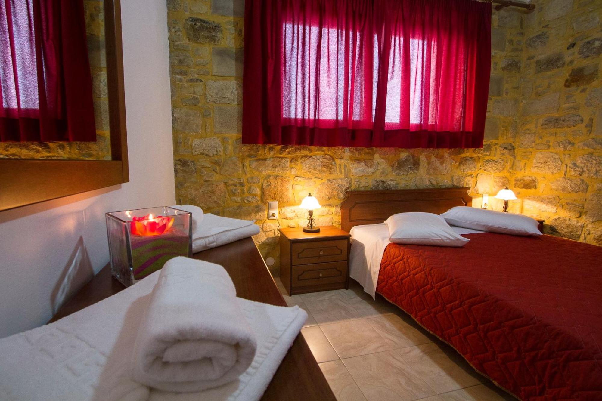 Agarathos Traditional Rooms - Pool - Kaliviani -On The Road To Balos Δωμάτιο φωτογραφία