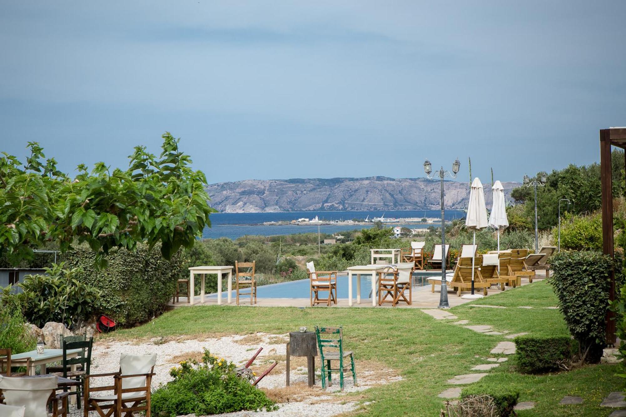 Agarathos Traditional Rooms - Pool - Kaliviani -On The Road To Balos Εξωτερικό φωτογραφία