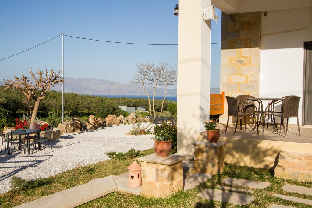 Agarathos Traditional Rooms With Pool Καλυβιανή Εξωτερικό φωτογραφία