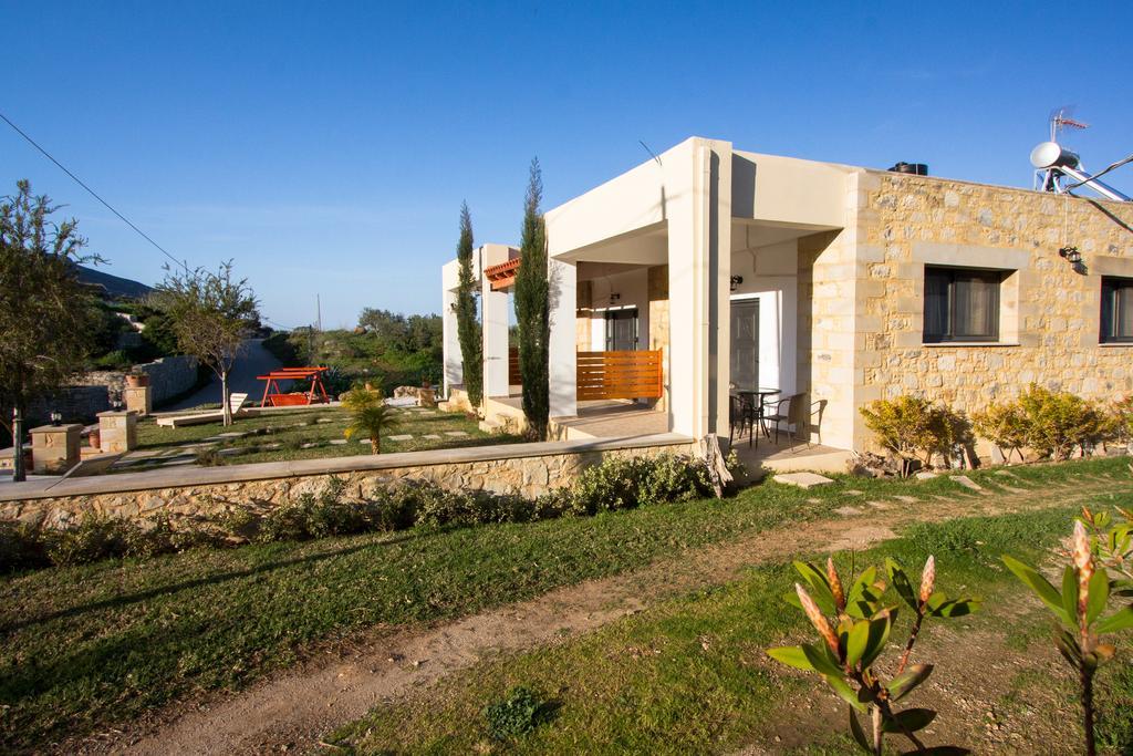 Agarathos Traditional Rooms With Pool Καλυβιανή Εξωτερικό φωτογραφία